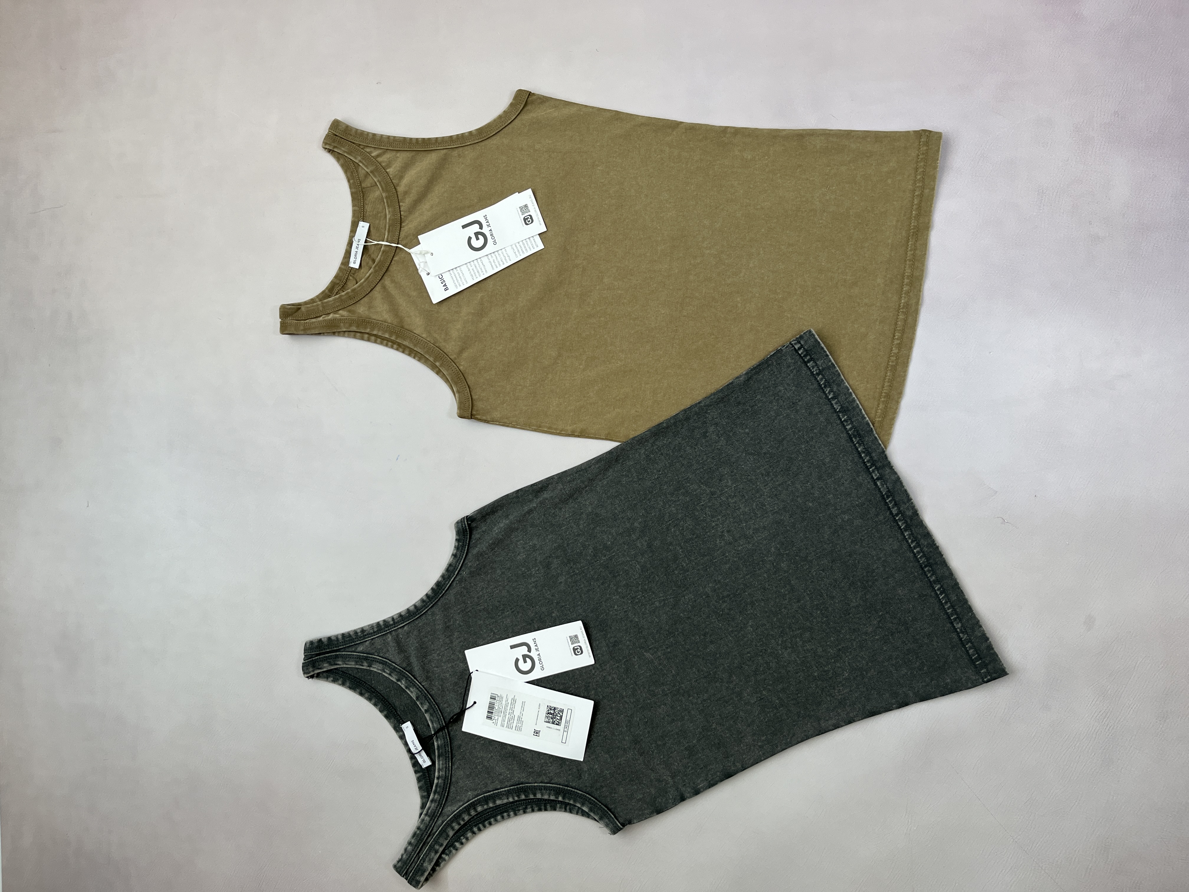 تاپ زنانه نخی Gloria Jeans مدل Basic Tank Top
