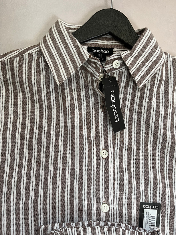 ست شومیز شلوار راهراه نسکافه ای و سفید، جنس نخ و پلیاستر، برند Boohoo