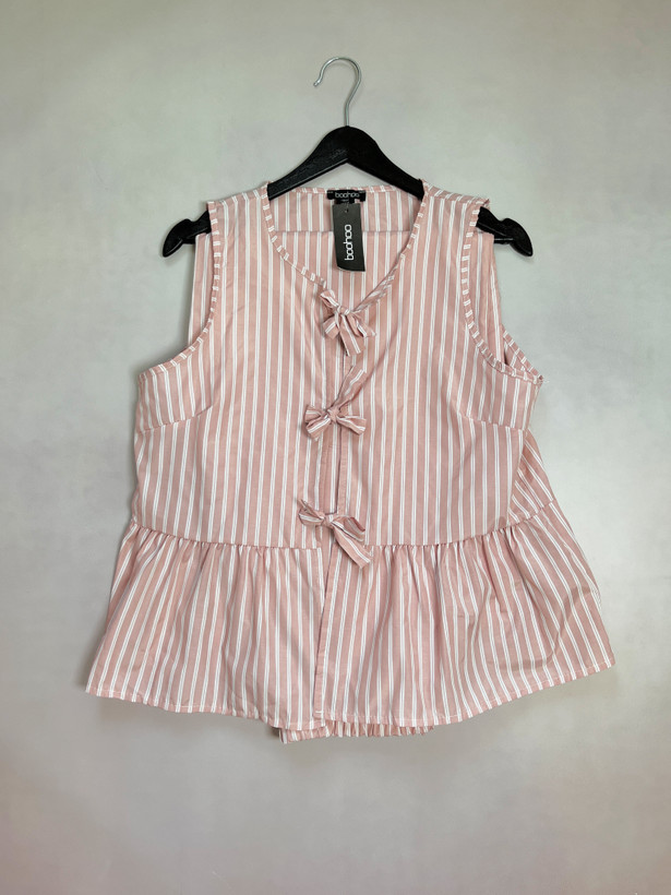 ست تاپ پاپیوندار و شلوار زنانه برند بوهو (Boohoo) طرح راهراه صورتی